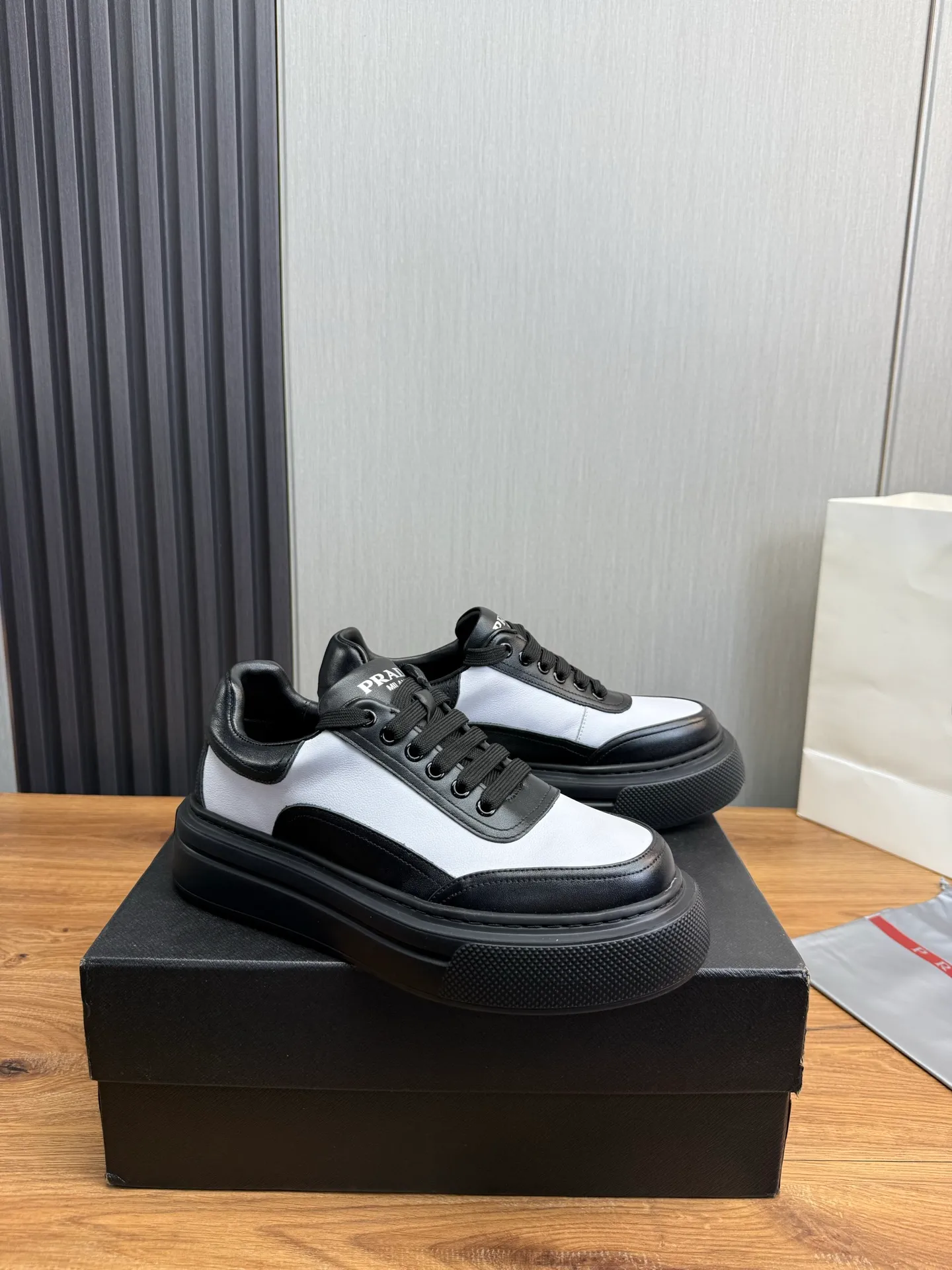 Men's shoes 💰440💰 PRADA【Prada】Men's new casual shoes ⬆️Imported cowhide + genuine leather lining. Anti-slip outsole, 38-44 (customized at 45)